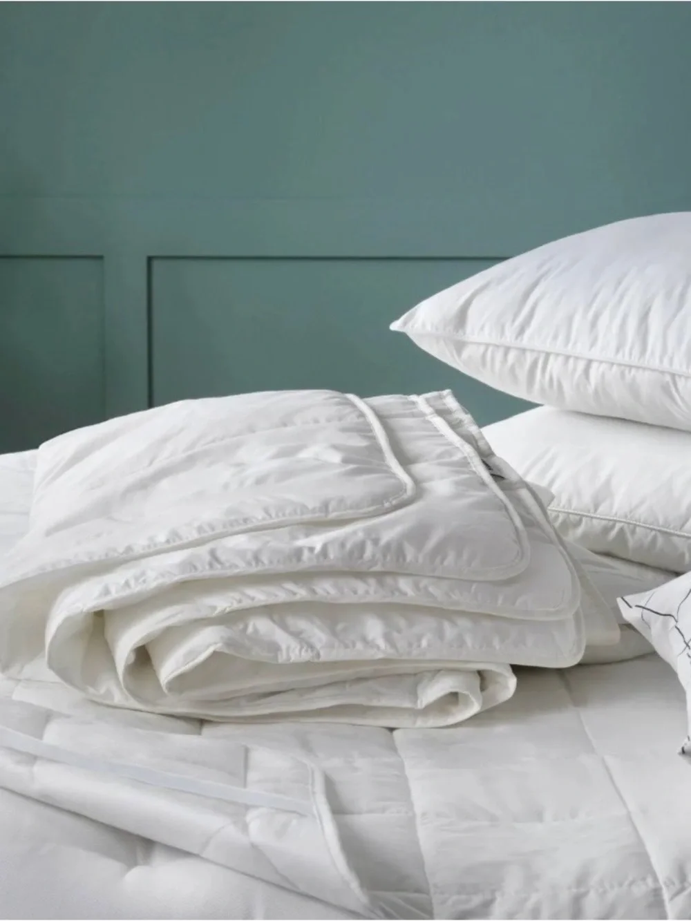 IKEA ANGSKORN full size mattress protector